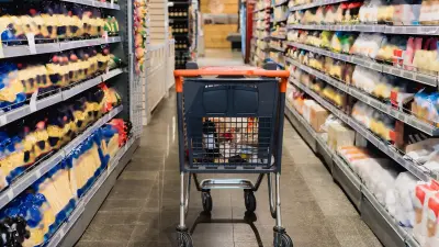 В среднем казахстанские семьи тратят более 150 тысяч тенге в месяц на продукты – результаты опроса