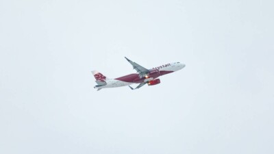 FlyArystan накажут за недопуск 12-летней девочки на борт