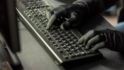 Мошенники обещают казахстанцам деньги от имени благотворительного фонда