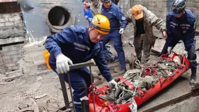 Рабочий упал с восьмиметровой высоты в Павлодаре