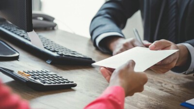 Сотрудники Министерства финансов требовали 68 млн тенге взятки с предприятия – антикор
