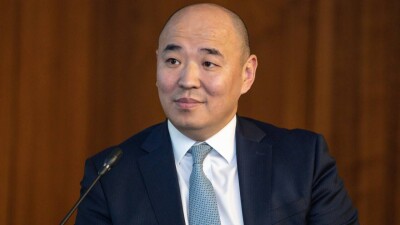 "Насильно привезти не можем". Зачем посещать автозаводы без сторонников отмены утильсбора, объяснил Шарлапаев