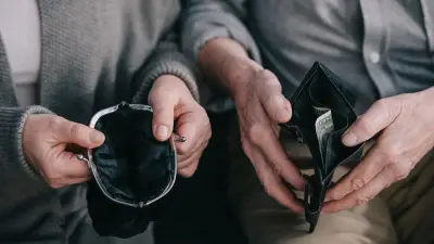 Из-за введения НДС на банковские переводы могут пострадать пенсионеры и студенты – мажилисмен