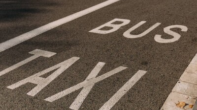 Полоса для общественного транспорта появилась по проспекту Мангилик Ел в Астане