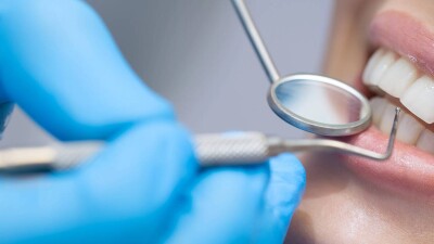 Минздрав Казахстана отказался от планов запретить лечить зубы на пенсионные деньги