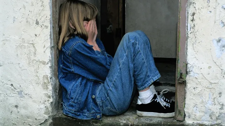 Мужчина развращал 12-летнюю школьницу из Алматы по видеозвонку: суд вынес приговор