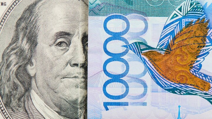 Курс доллара в обменниках близок к 500 тенге: Нацбанк заявил о спекуляции и готовности вмешаться