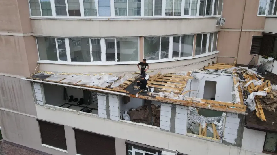 Снос пристройки / Фото управления градостроительного контроля Алматы