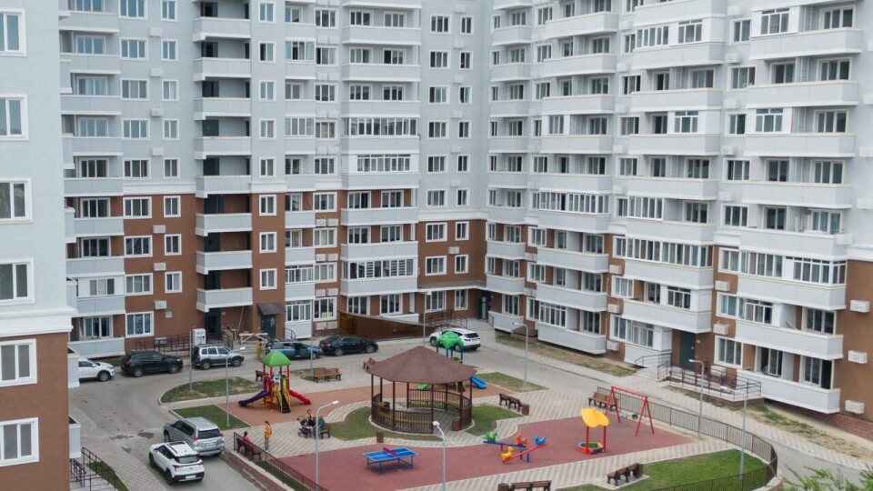 Пострадавшим от паводков казахстанцам выдали более 4500 домов и квартир
