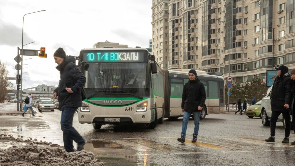 Мошенники предлагают безлимитные абонементы на общественный транспорт Астаны