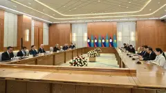 Президенты Казахстана и Лаоса провели переговоры в расширенном составе