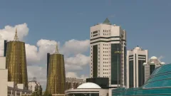 Токаев предложил переименовать парламент. В нём будет меньше депутатов