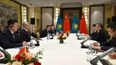Крупная китайская компания обучит казахстанцев ИИ и анализу больших данных