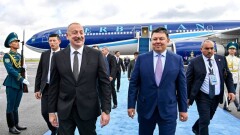 Ильхам Алиев прилетел в Астану