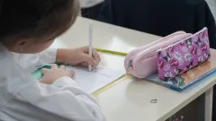 Родители смогут отслеживать посещение и питание ребёнка в школах Алматы 