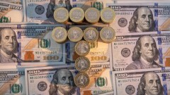 Курс доллара вырос на торгах 5 января