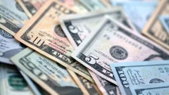 Курс доллара значительно снизился к тенге на бирже 26 декабря