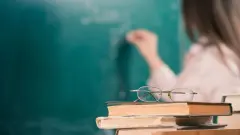 Обвинённая в алкоголизме учительница из Семея отсудила моральную компенсацию