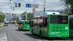 Очереди автобусов возле заправок объяснили в акимате Алматы