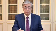 Президент Казахстана наградил писателя Валерия Михайлова