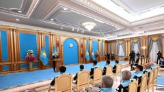 "Не находят поддержки и уезжают за границу". Токаев заявил о необходимости создать сильную тренерскую школу