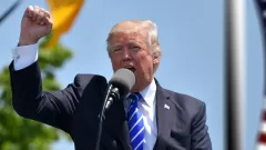 Стоимость мемкоина Трампа резко возросла после того, как инвесторов пригласили на ужин с президентом