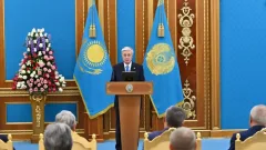 Токаев: Каждый человек должен уважать труд врачей