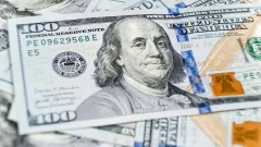 Какой курс доллара сложился накануне длинных выходных