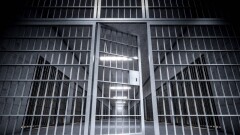 Экс-директор завода в Петропавловске получил срок за взятку в 100 тысяч долларов