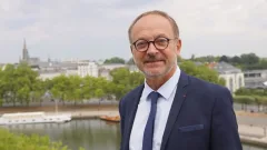 Подмешал экстази в бокал, чтобы изнасиловать депутата: экс-сенатора осудили во Франции