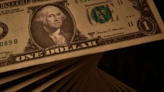 Курс доллара вырос на бирже в начале недели