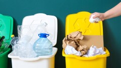 В школах Алматы будут приучать детей к сортировке мусора и поощрять за это