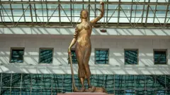 Сотрудника "Правительства для граждан" осудили за обман 33 жителей Алматинской области