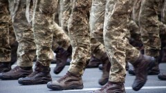Скучают по мамам и хотят домой: почему казахстанские юноши уклоняются от службы в армии