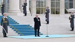  Токаев принял участие в церемонии поднятия государственного флага