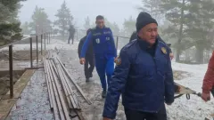 Мужчина повредил ноги при падении в горах Щучинска