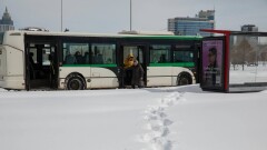 Движение трёх пригородных маршрутов приостановили в Астане