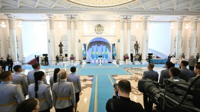 Токаев наградил сотрудников силовых структур