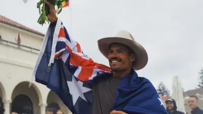 Британец пробежал через всю Австралию за рекордные 35 дней