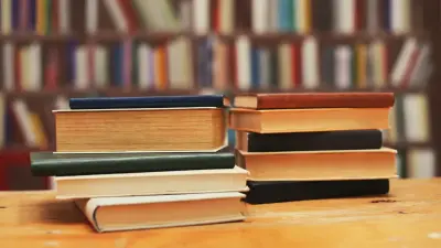 "Культура чтения постепенно возвращается". Токаев поздравил казахстанцев с Национальным днём книги