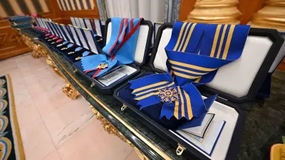 Токаев наградил орденами военных и спасателей