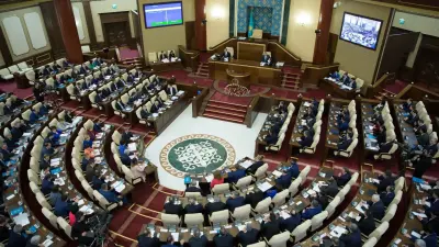 Кошанов созвал совместное заседание палат парламента