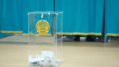 Бибигуль Тулегенова, Михаил Шайдоров и другие знаменитости проголосовали на выборах