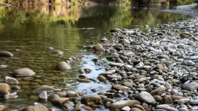 Более 7,7 га земли в водоохранной зоне Алматы вернули в госсобственность