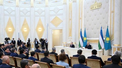 Казахстан и Узбекистан намерены довести объём торговли до 10 млрд долларов