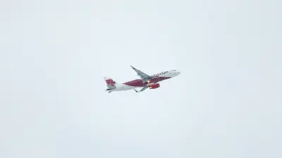 Вылетевший из Астаны самолёт вернулся обратно из-за непогоды