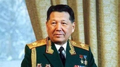 Нацбанк выпустит коллекционные монеты, посвящённые Сагадату Нурмагамбетову и Александру Македонскому