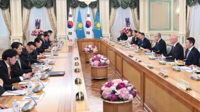 Токаев провёл переговоры с президентом Южной Кореи