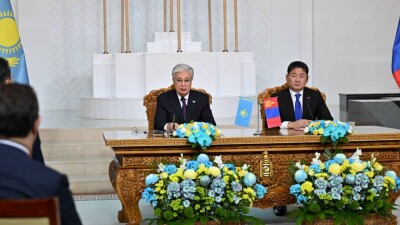 "В тёплой и деловой атмосфере": как прошли переговоры президентов Казахстана и Монголии