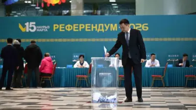 Руководитель администрации президента Казахстана проголосовал на референдуме
